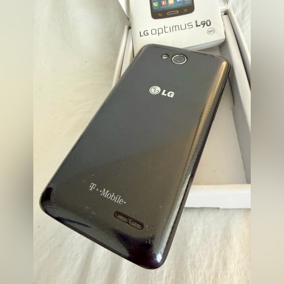 đź‘‘âś…PRICE FIRMâś… LG Optimus L90 Sleek Black Phone-TMobile Unlocked - Picture 4 of 17